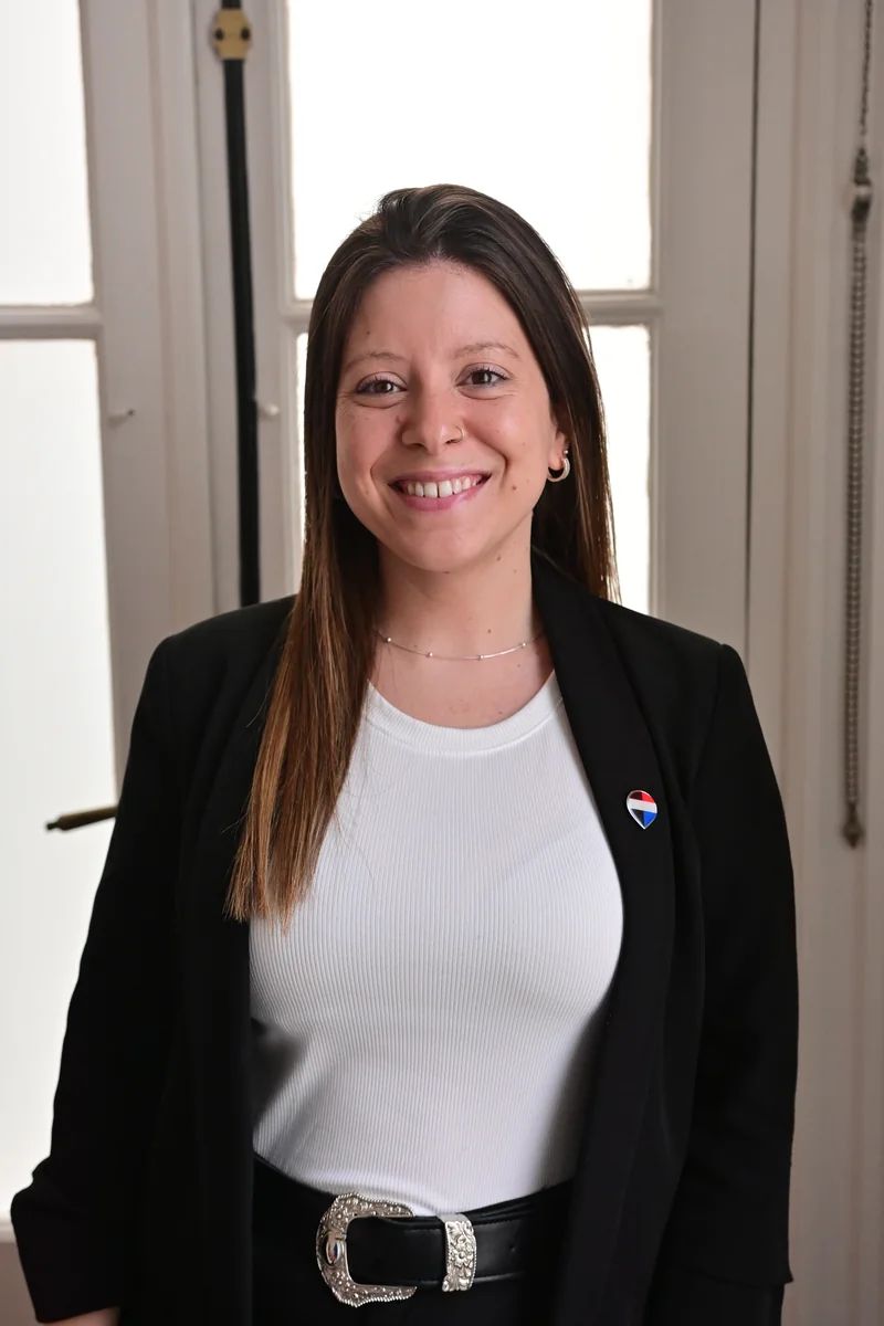Romina Morandi, Administración y Recepción